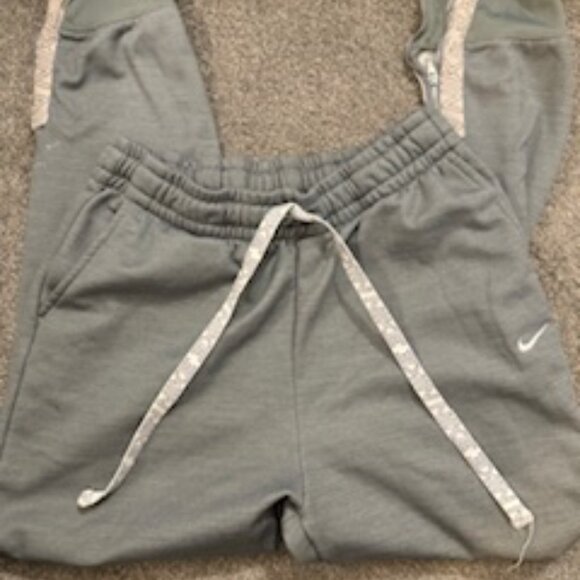 NIKE women's sweatpants size S - Picture 2 of 4